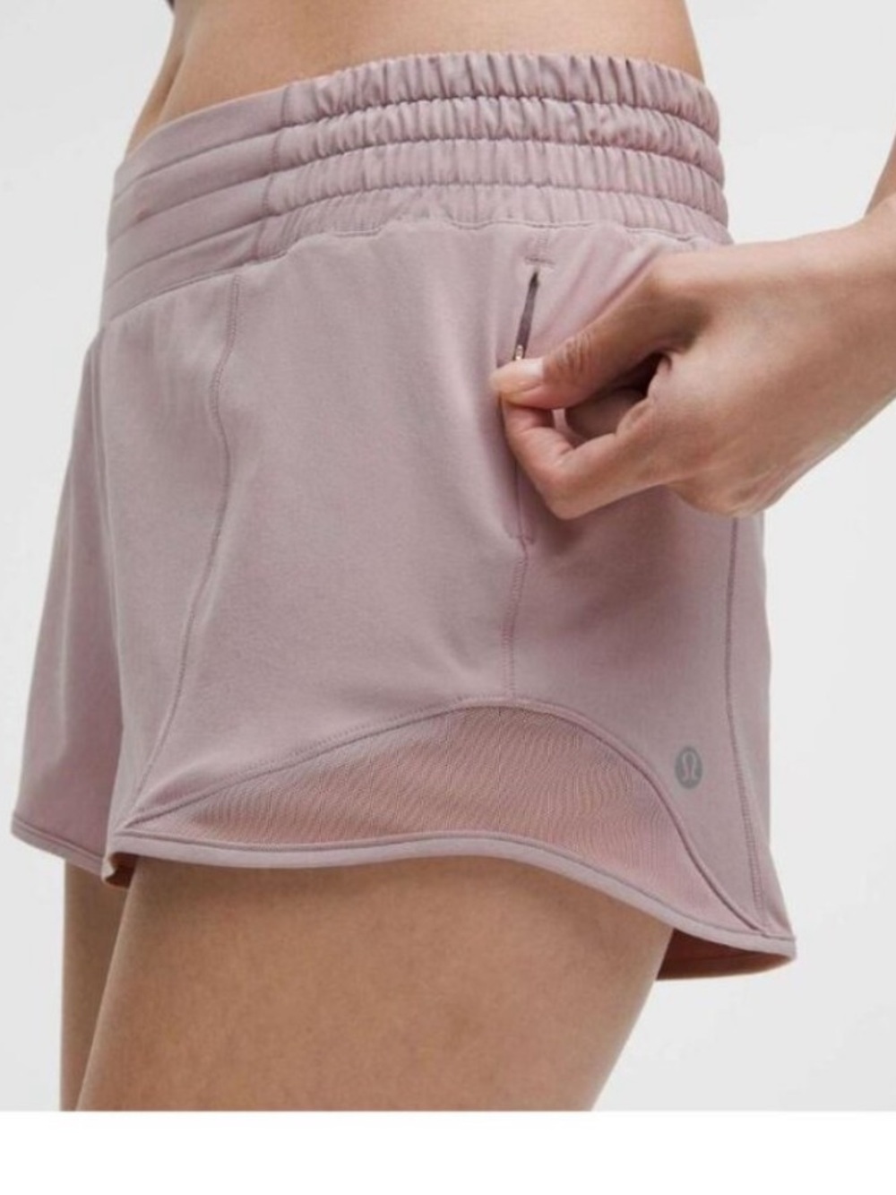 Lululemon Hotty Hot Low-Rise Lined Short 2.5"
